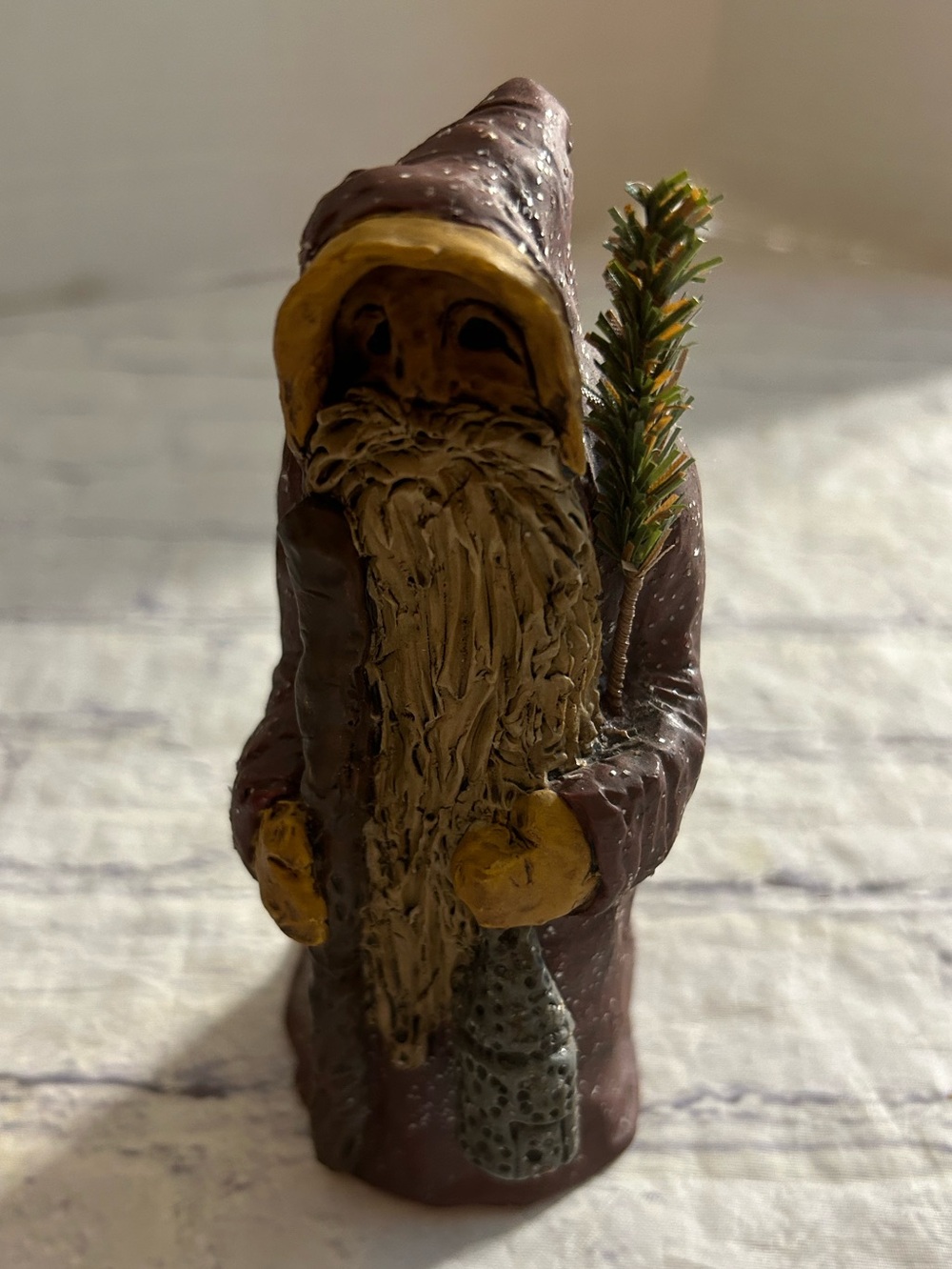 COLLECTIBLE FIGURINE CREATED BY ARTIST E.SMITHSON PRIMITIVE FOLK-ART SANTA 2013